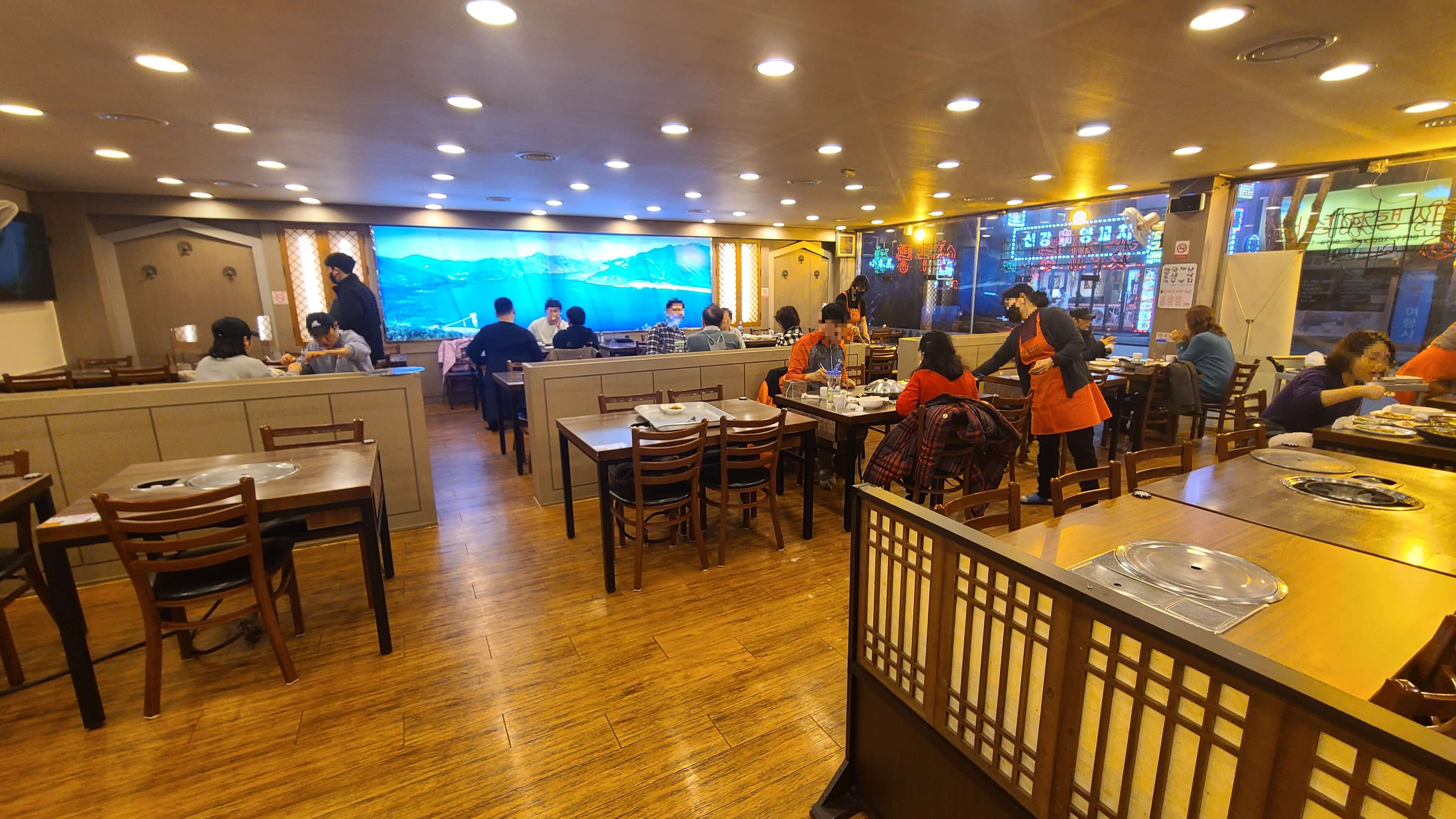 동해해물탕-내부