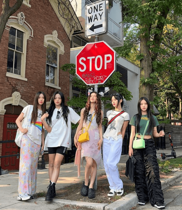 뉴진스 스포티파이 5억