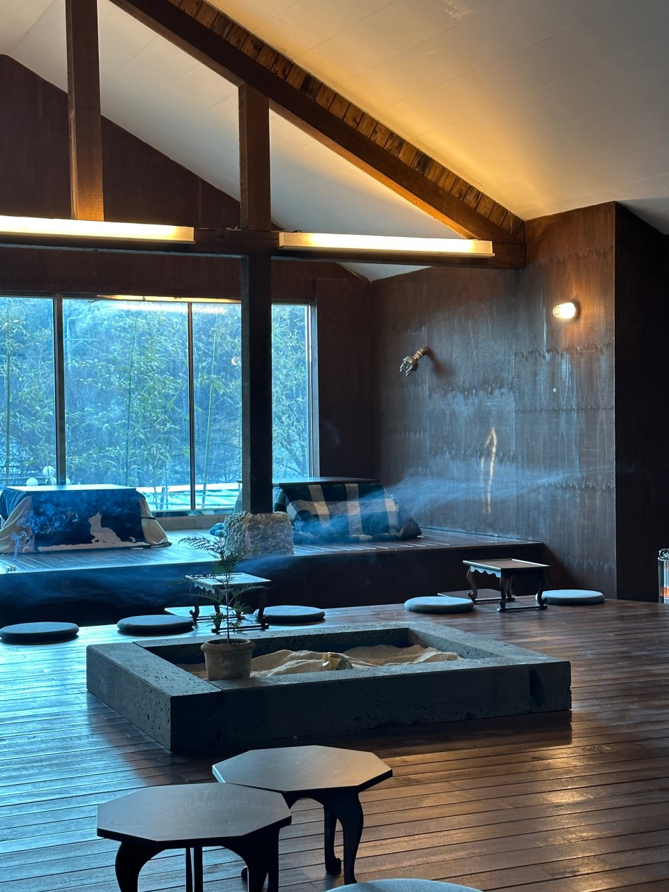 생생정보 윤수현 식당 카페