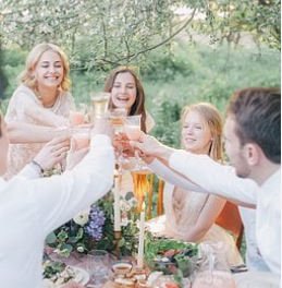 다른-사람의-결혼식을-축하하는-꿈