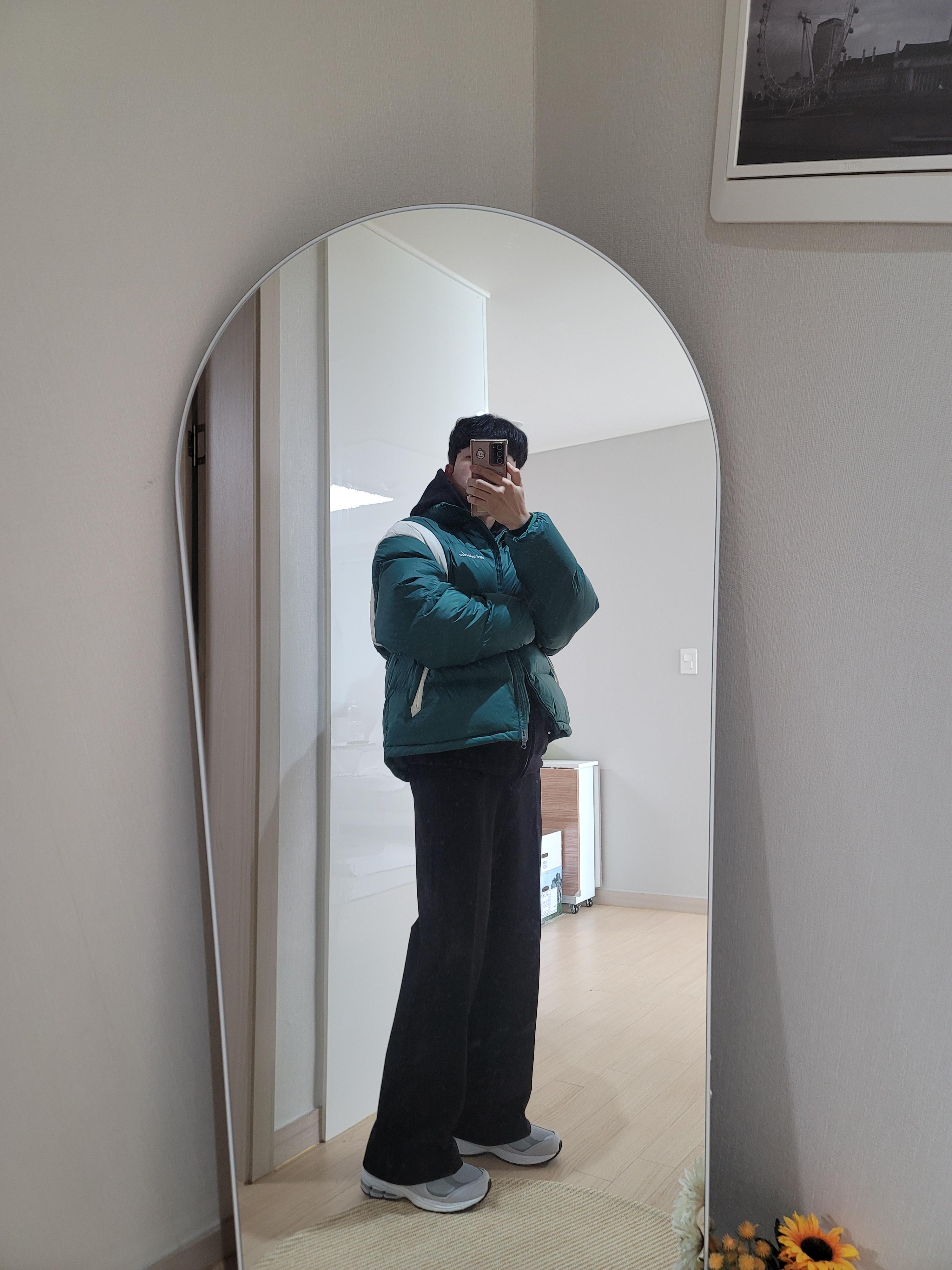 네파콜라보패딩