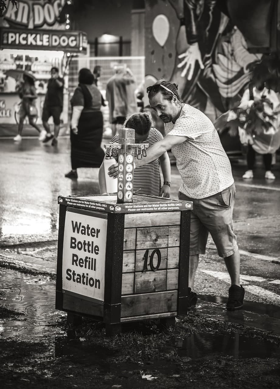 리필 스테이션 가이드 – 포장 없는 장보기 문화