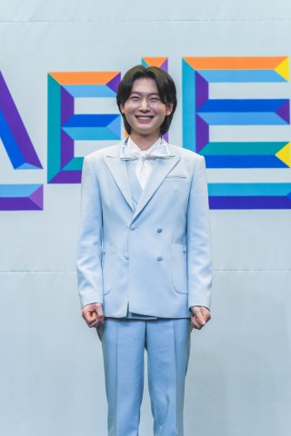 가수김용빈가수팬카패,나이,프로필,사주,음악,부모,할머니,아버지,펜카페,소속사,노래,고향