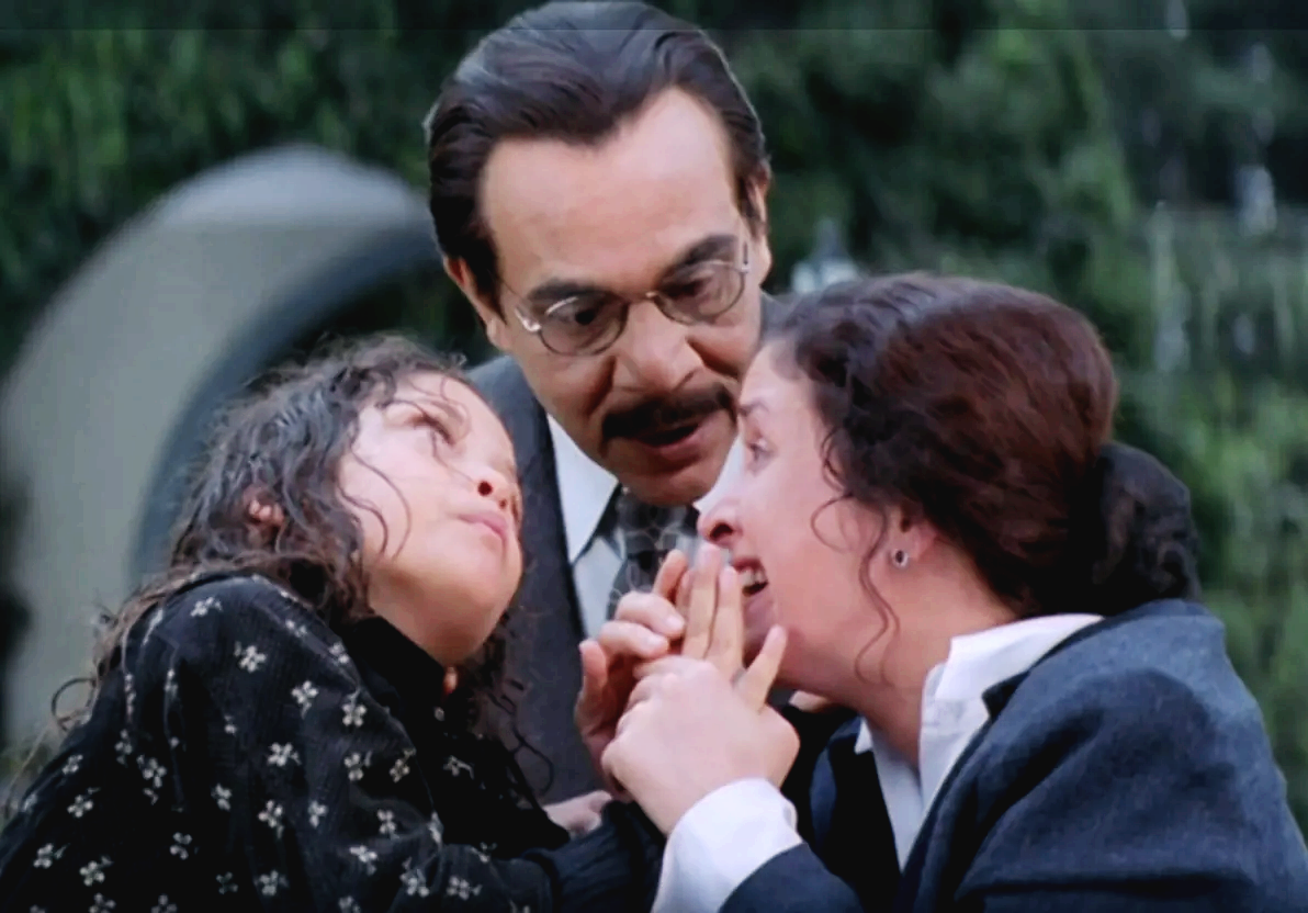 미셸이 처음으로 엄마와 아빠를 불러서 부모가 감격하는 모습의 장면