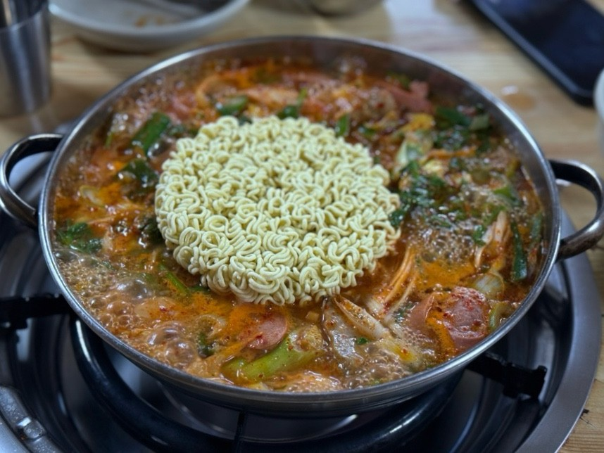박가 삼거리 부대찌개