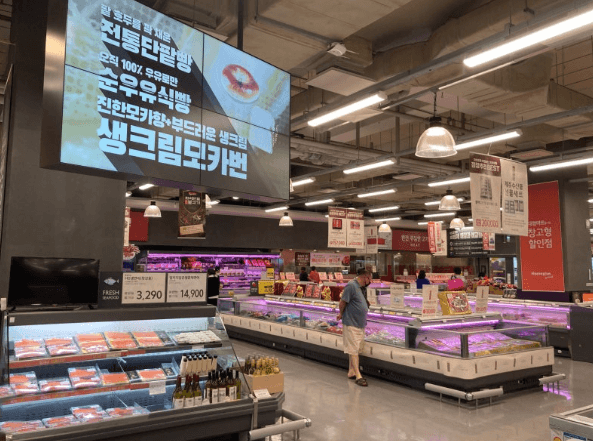 이마트, 롯데마트, 홈플러스 절임배추 예약 코너 전경