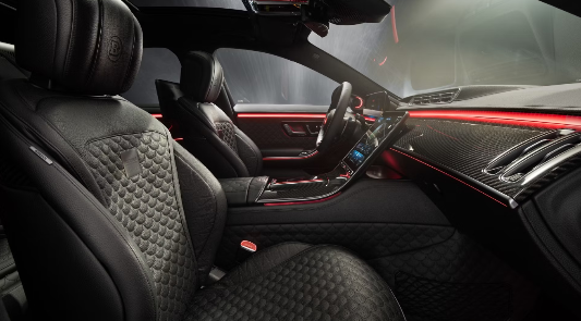 벤츠 AMG S클래스 E 퍼포먼스 내부디자인