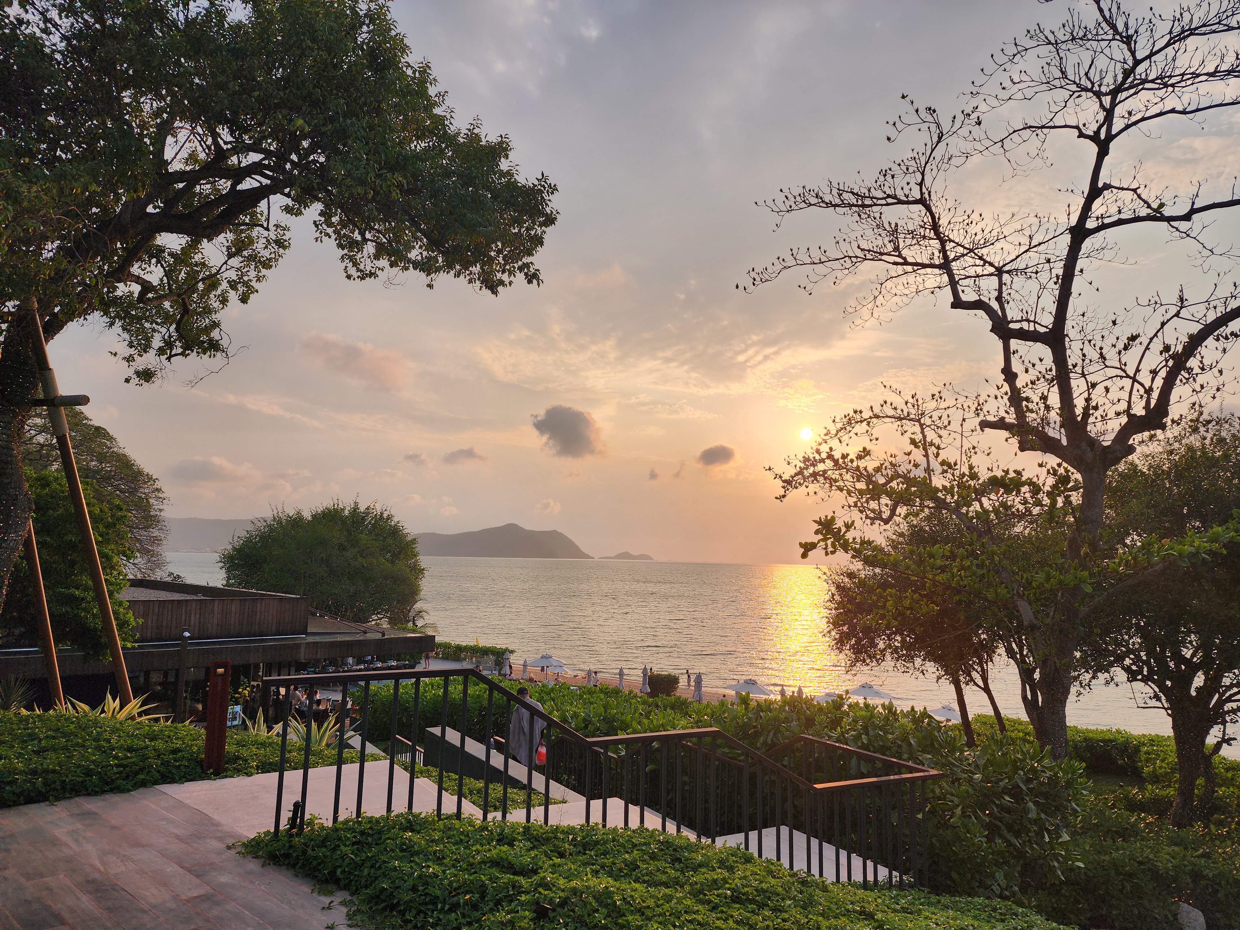 안다즈 파탸야 좀티엔비치