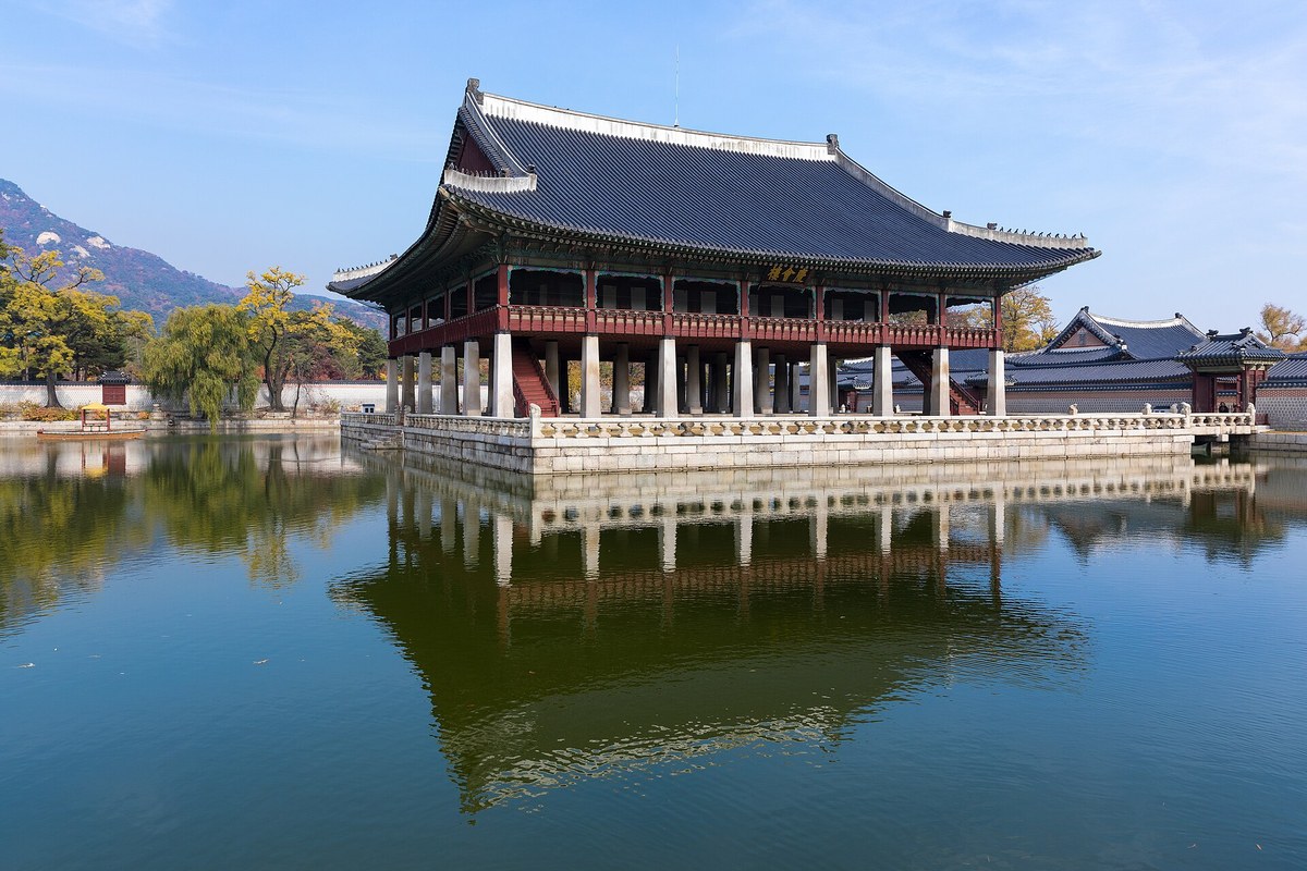 Gyeonghoeru Pavilion standing over its pond inside Gyeongbokgung Palace