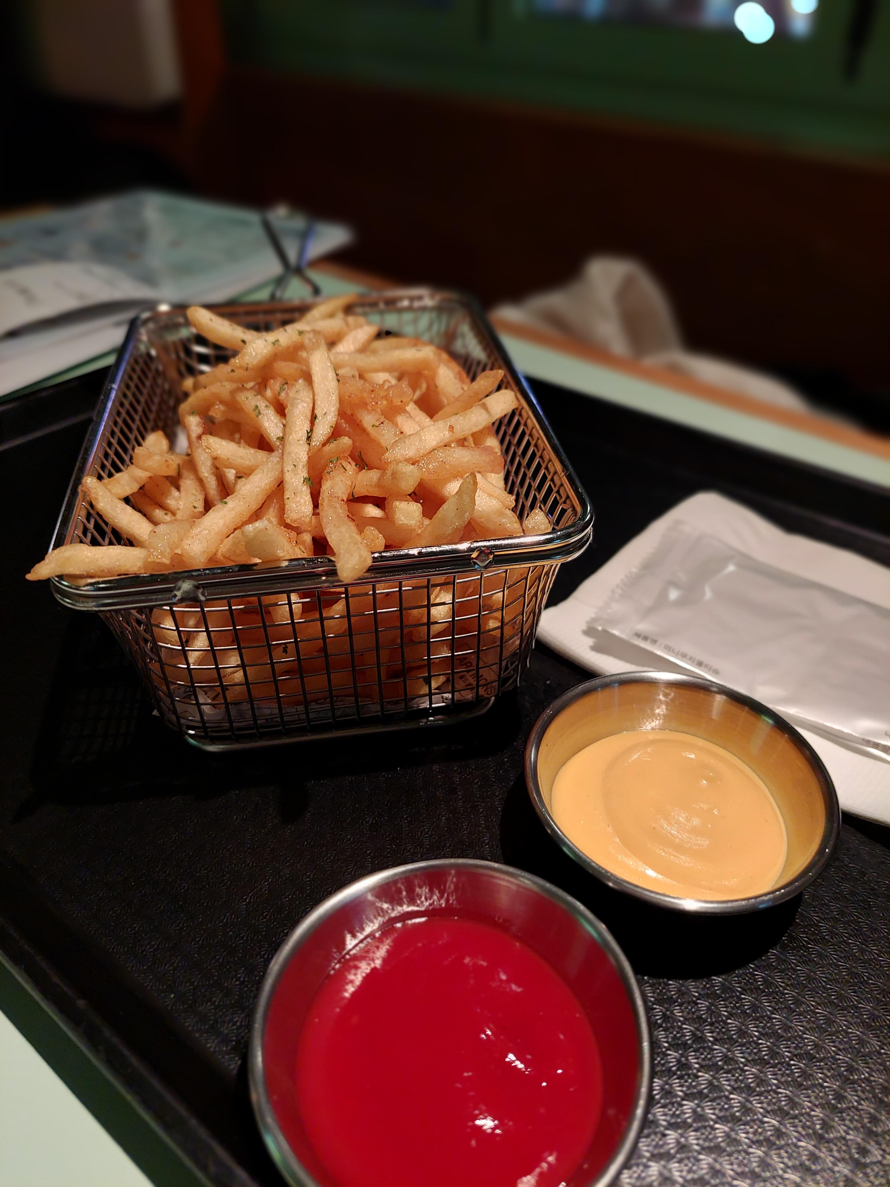트러플 감자 튀김&amp;#44; potato fries
