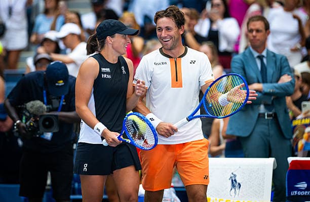 대전 둔산동 실내 테니스 둔산스포츠테니스센터 초보자 가이드 ②테니스 장비 선택법 &ndash; 라켓부터 신발까지, 무엇을 사야 할까?