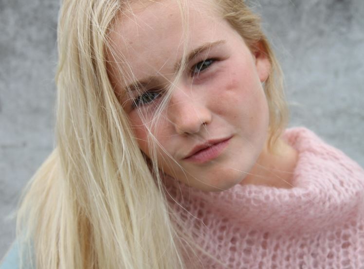 목폴라 패션 스타일 예시 사진