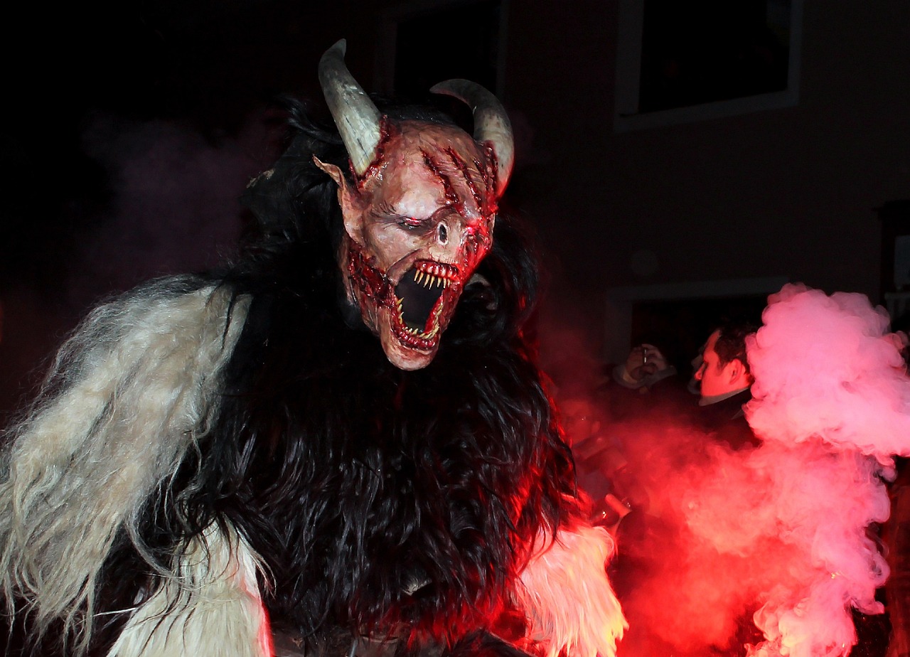 악마를 형상화한 모습