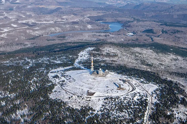 발리 브로큰 비치 Broken Beach 파도와 바람이 만든 천연 아치_4