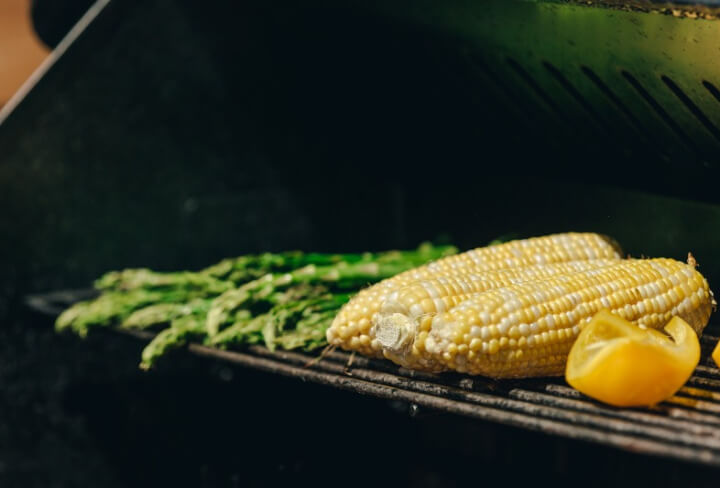 그릴에-구운-아스파라거스