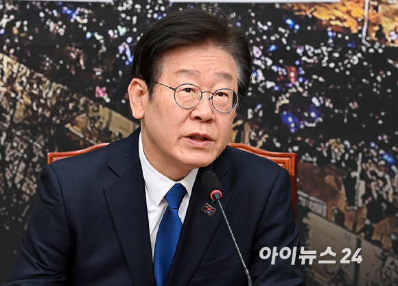 이재명 더불어민주당 대표가 12일 오후 서울 여의도 국회에서 열린 최고위원회의에서 발언하고 있다. [사진=곽영래 기자]