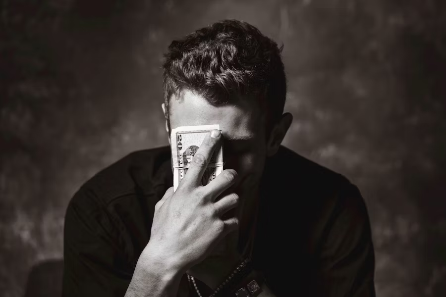 HIFI-High-Income-Financailly-Insecure