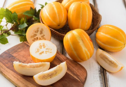 참외효능 부작용 다이어트 변비 칼로리 임산부 소화 피부