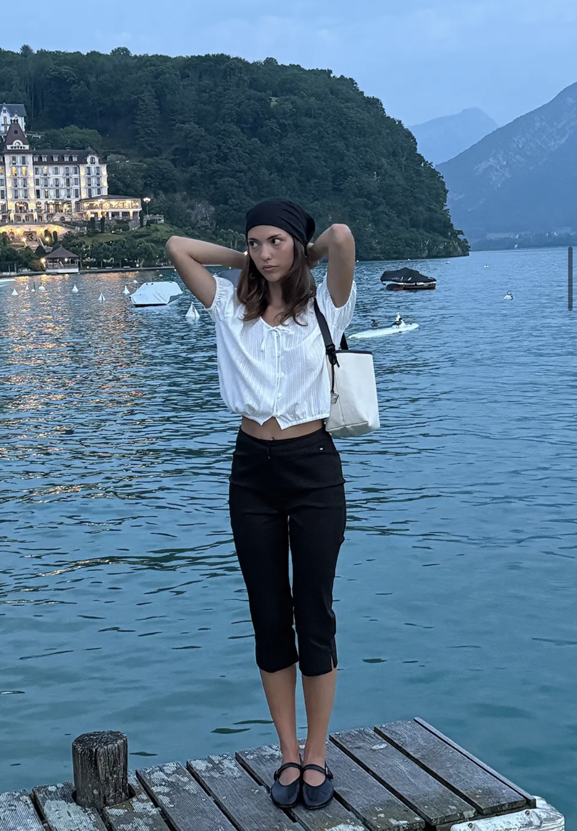 시골 소녀가 만들어준 따뜻한 코티지 룩 -밀크메이드 탑 관련 사진