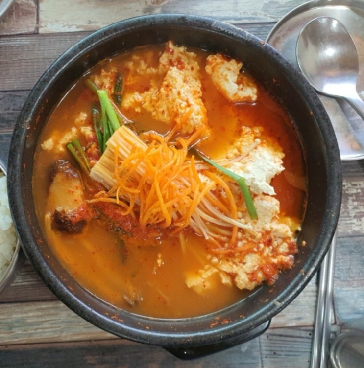 동네한바퀴 손두부 한상 완주 맛집 위치 및 정보