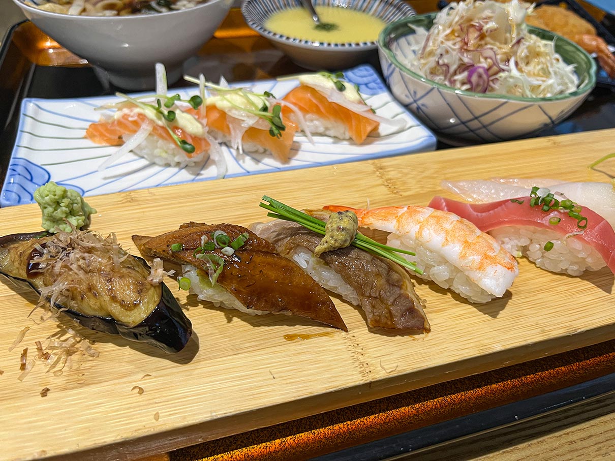 정관 흑송 디너 스시 세트