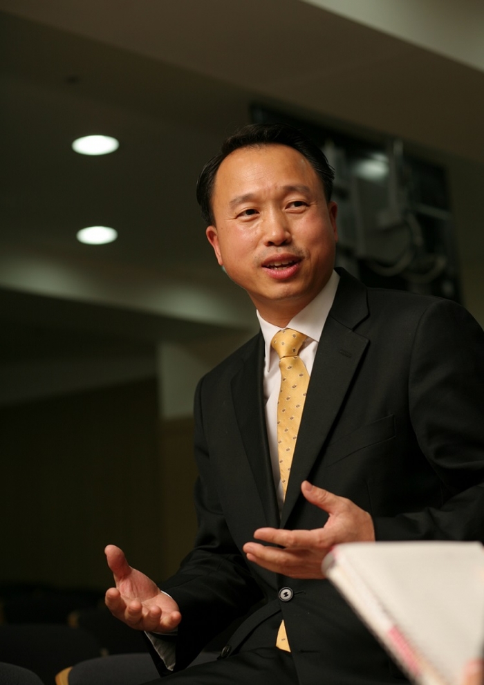 육광심 호텔 학교 이사장 프로필