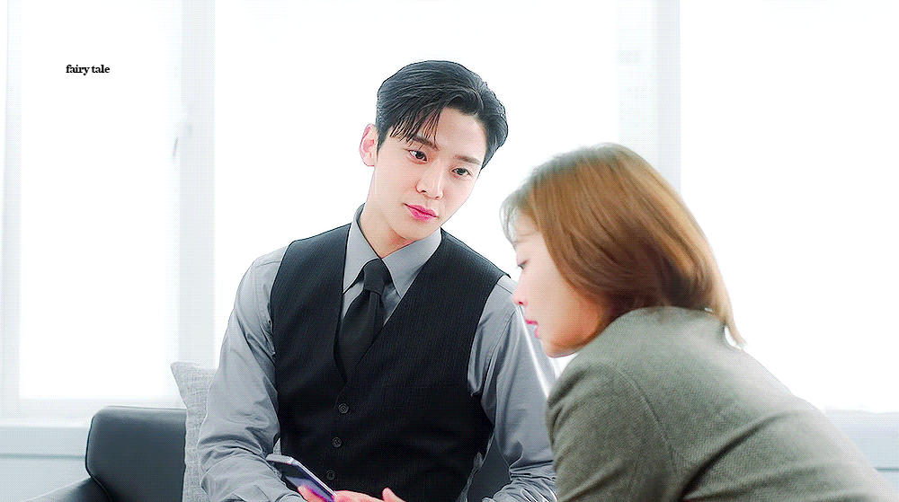 말하는-여자와-쳐다보는-남자-이-연애는-불가항력