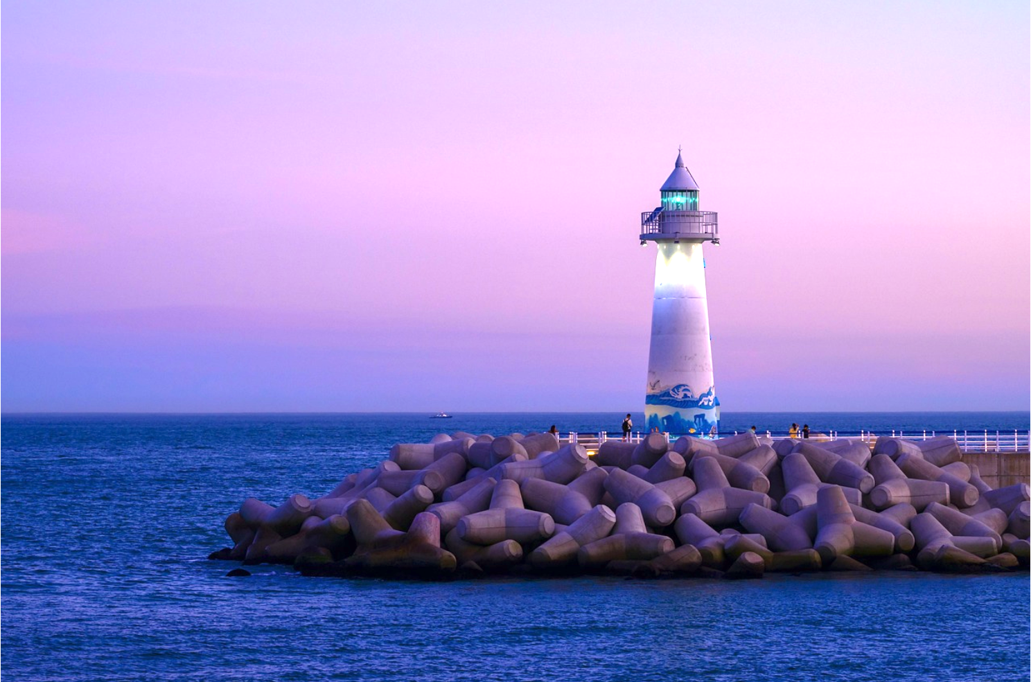 부산의 밤을 완성하는 R&B & 소울 플레이리스트