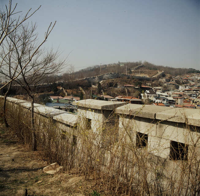 서울 한양도성
'[출처: 성곽 - 한국민족문화대백과사전]'