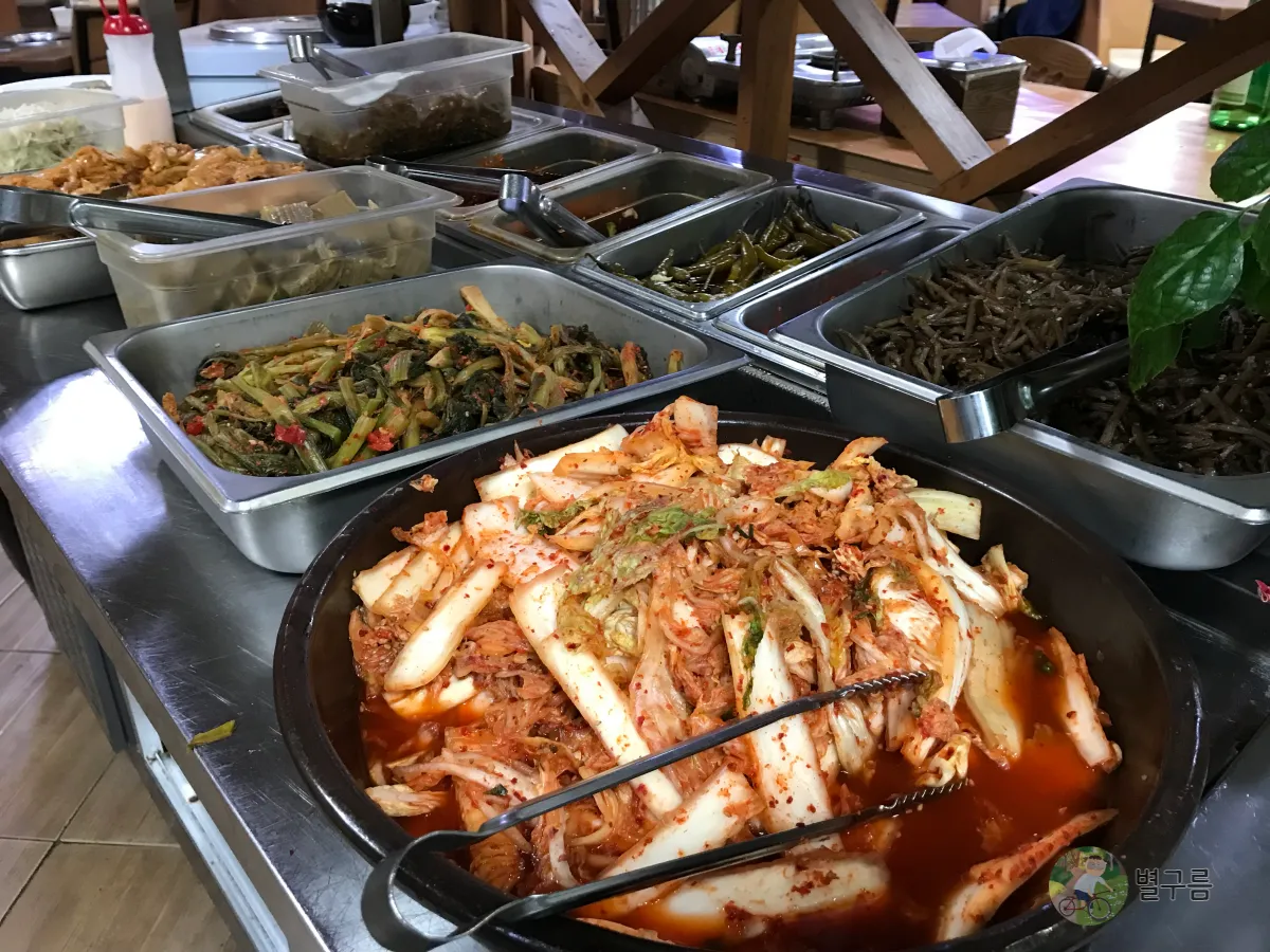 피플한정식-반찬-1