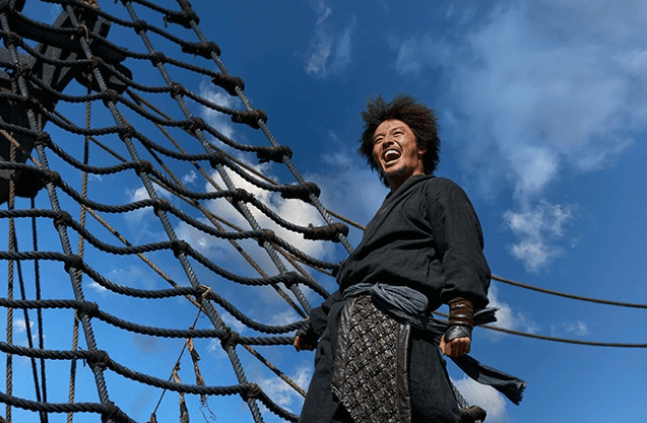 해적-도깨비-깃발-주인공