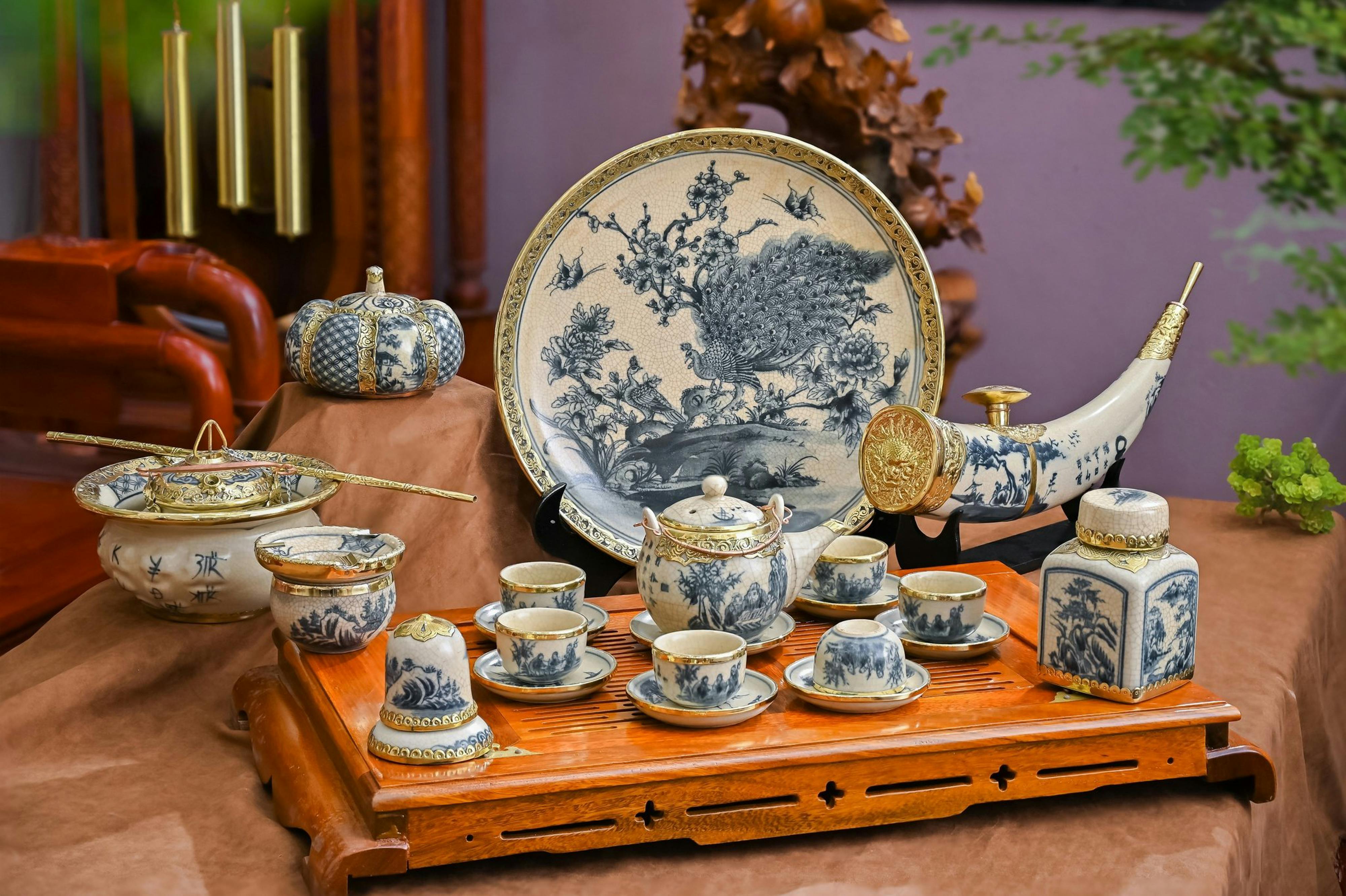 찻잔이 깨지는을 상징하는 이미지