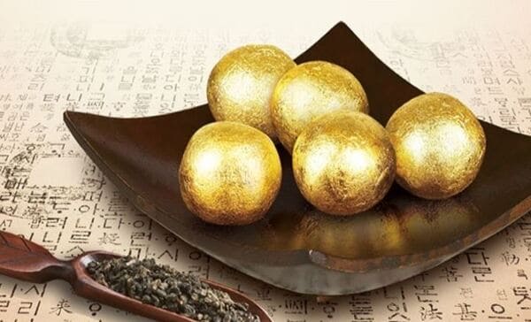 그릇위에 공진단 사진