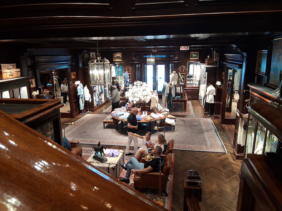 랄프스로렌 1층