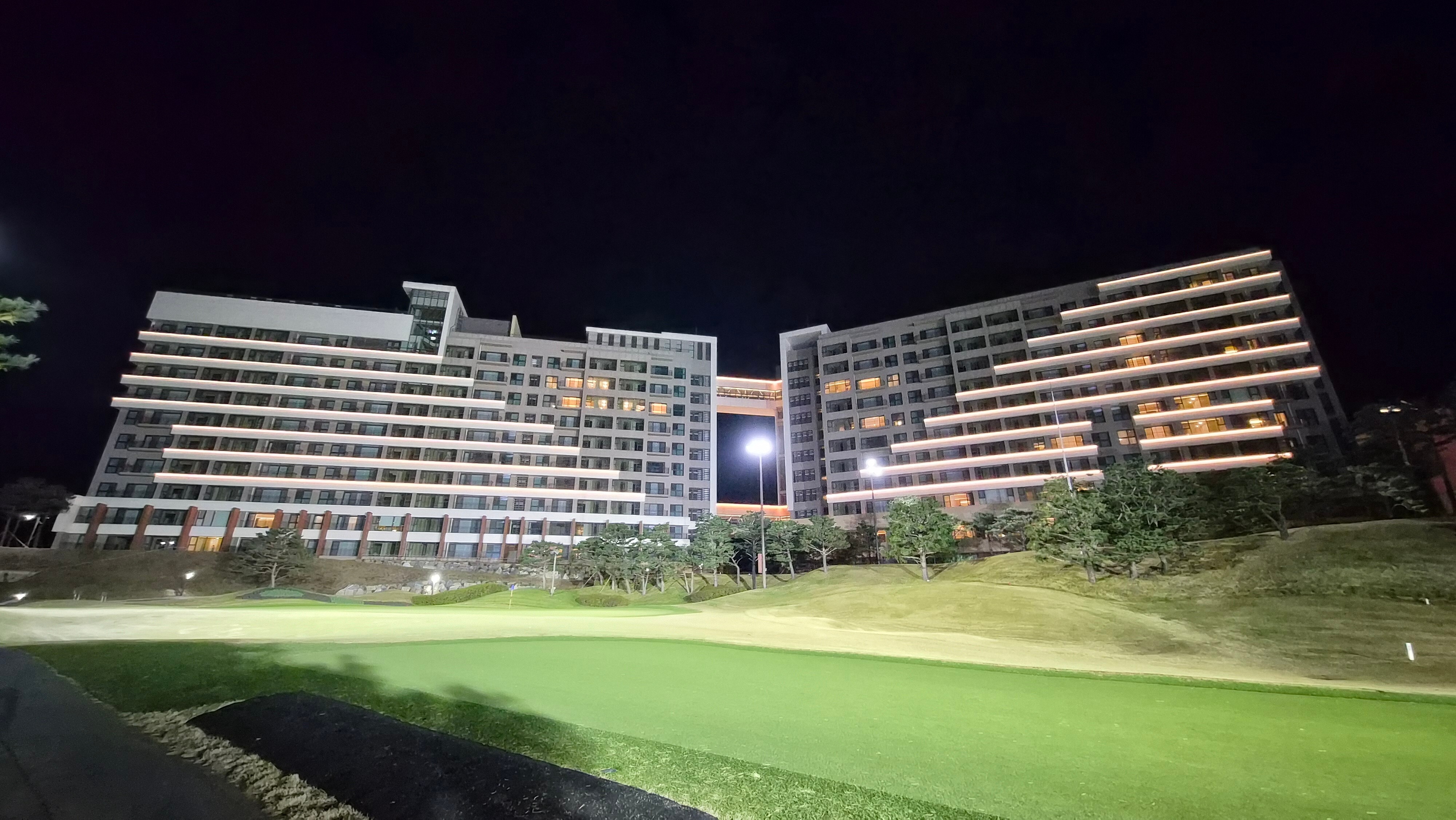 골프장 경험담 소노펠리체cc델피노 설악산 울산바위와 탁 뜨인 동해 바다 소나무가 멋진곳