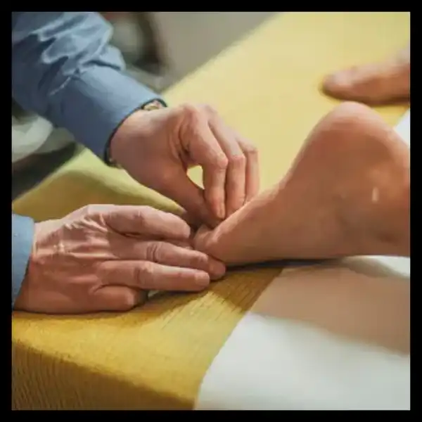 평발이나 높은 아치, 왜 생기는 걸까요?