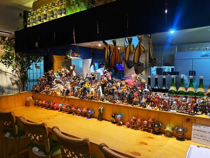 을지로술집-피규어