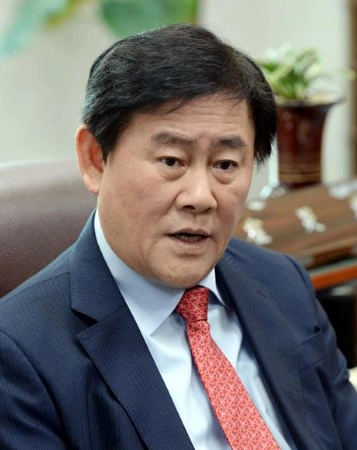 최경환 무소속 출마 배경 여론조사 상황 