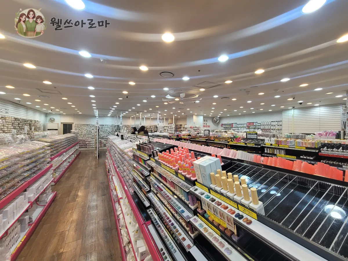 서면부산네일몰-넓은매장사진-둘째와이모