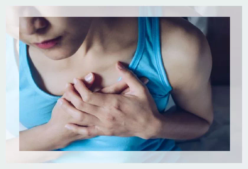 왼쪽 윗가슴 통증