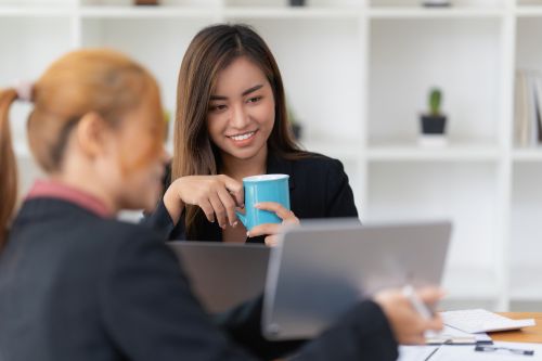 온라인 신청을 하고있다