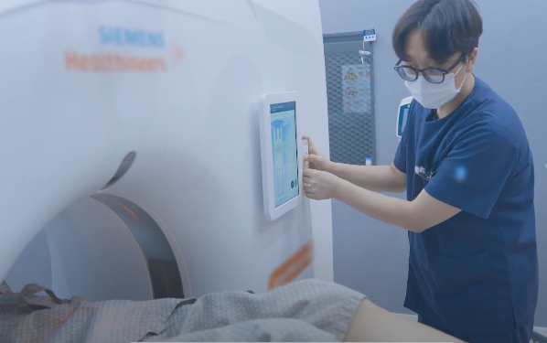 CT 검사 장면
