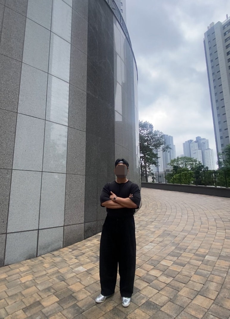 데일리룩(2024. 6. 30.) 하바행크 클래식 반다나, 어커버 오버핏 반팔티, 무신사스탠다드 데님 와이드 벌룬팬츠, 아식스 오니츠카타이거 멕시코 66 올실버, 카시오 A158W