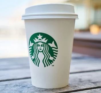 스타벅스 카페 일회용 컵 이미지