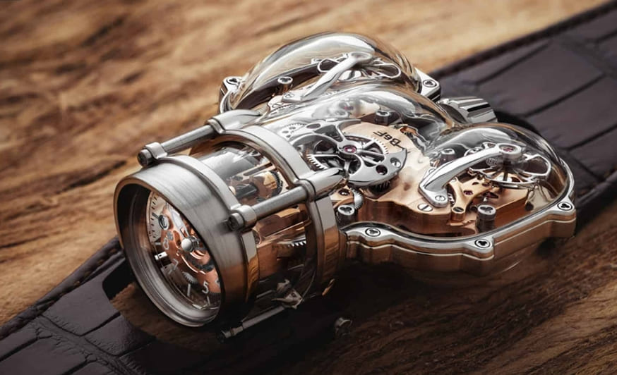 우주선 모양의 1억대 시계 막시밀리앙 뷰세와 친구들(MB&F) VIDEO: Pure Imagination: The MB&F Horological Machine No. 9 &ndash; &ldquo;Sapphire Vision&rdquo;