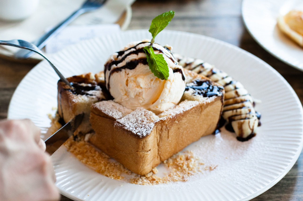 바나나 빵과 아이스크림 토핑: