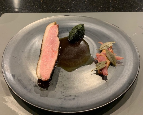 강남 신사동 조셉리저우드 '에빗'