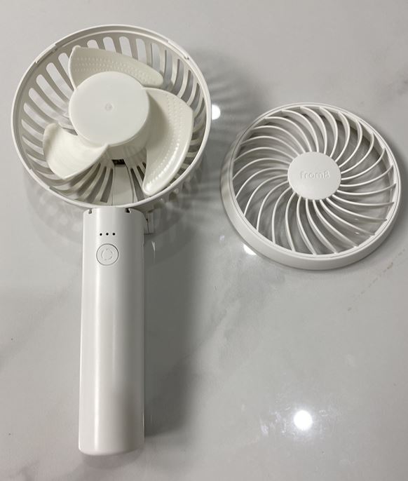 프롬비 선풍기 날개 분리 모습