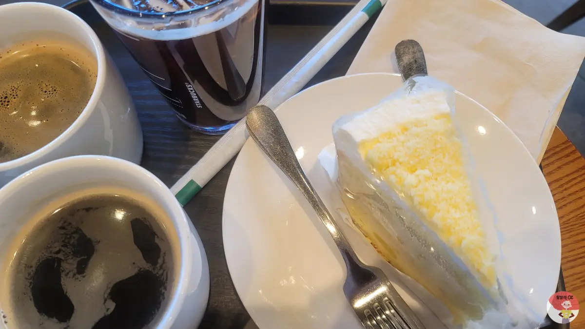 경기-남양주-스타벅스-다산DT점-커피-3잔-그리고-고구마-케이크