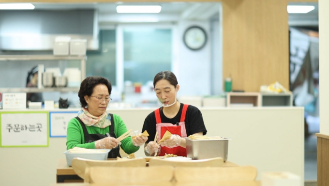 충주 활옥동굴 관람 전 필수 숙지! 투명카약 대기 꿀팁과 동네한바퀴 당일치기 코스 완벽 분석
